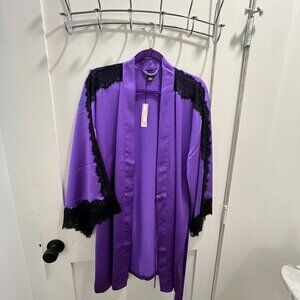 Gorgeous Victoria's Secret Purple & Black Lace Robe NWT